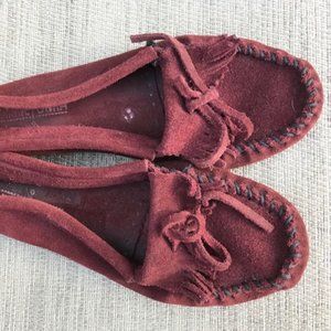 Burgundy Minnetonka hard sole moccasins suede